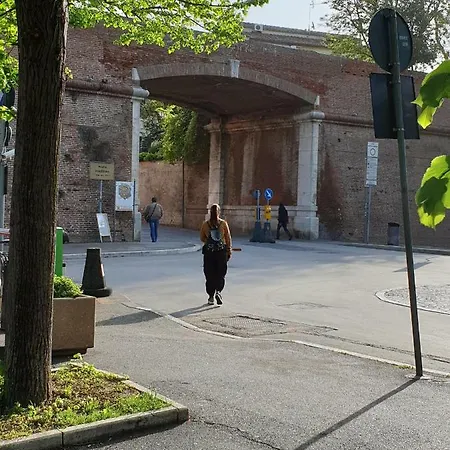 Pensión Mazzini 78