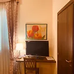 Mazzini 78 Πανσιόν 3*